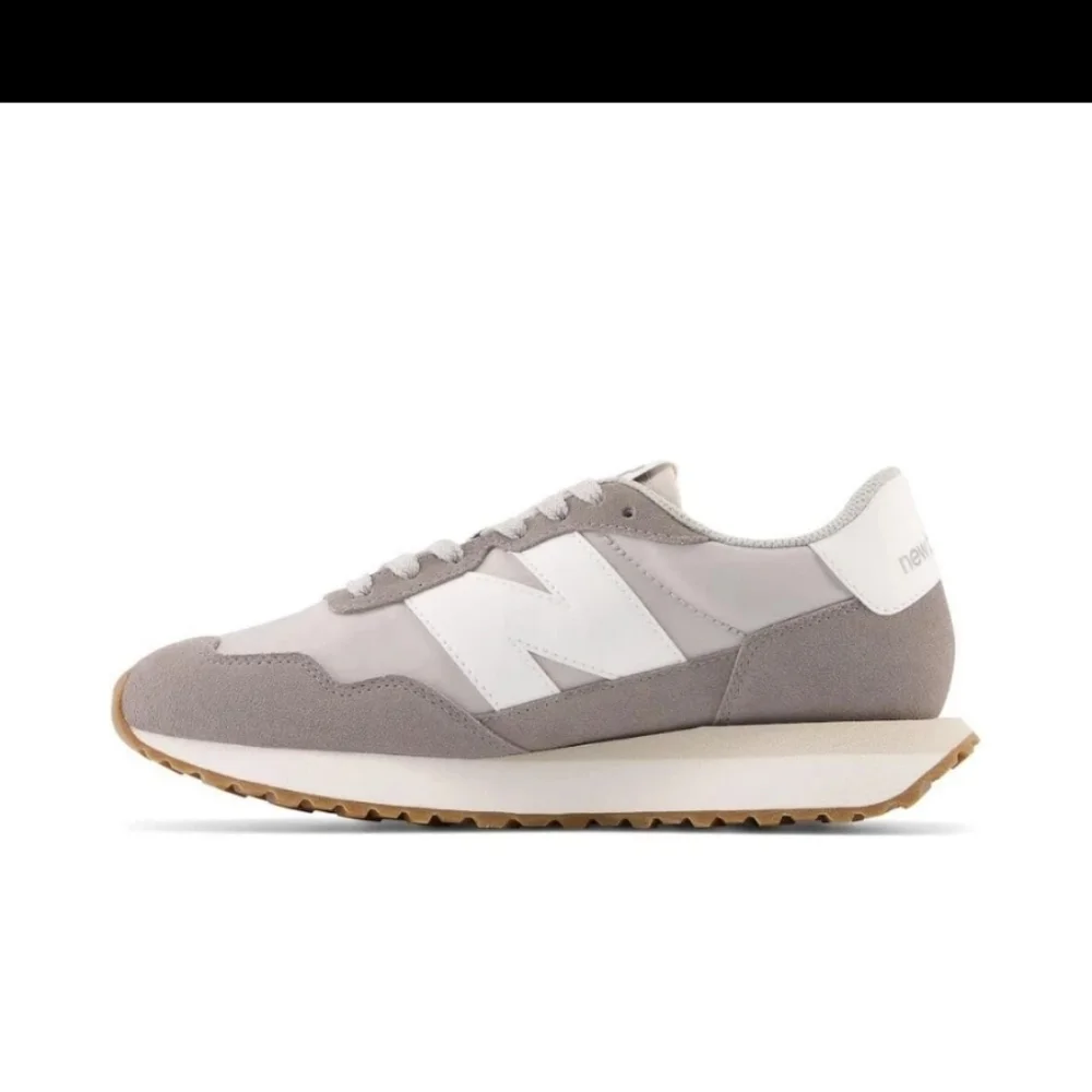 New Balance Women's 327 Lightweight Running Shoe Marble Head/Rain Cloud/Sea Salt - Picture 8 of 9